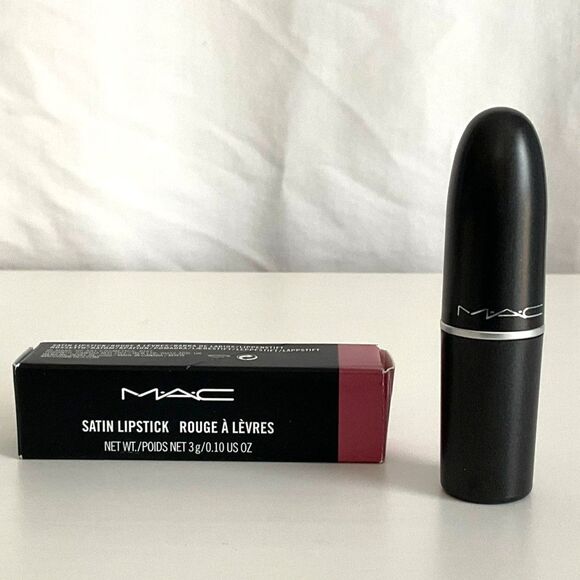MAC - Satin Lipstick in Shade SNOB - DISCONTINUED & RARE! Brand New! - Picture 4 of 4
